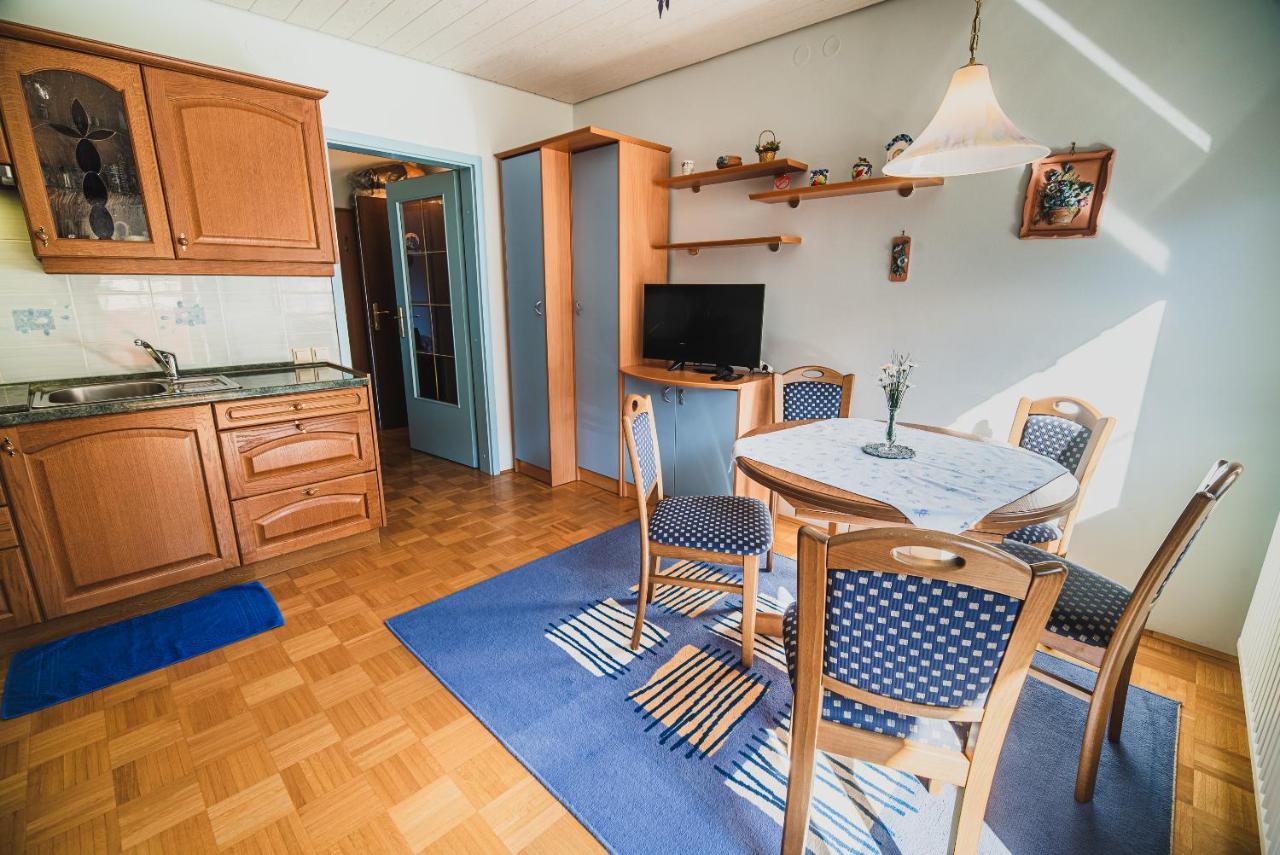 Homestay Kocka Zgornje Jezersko Esterno foto